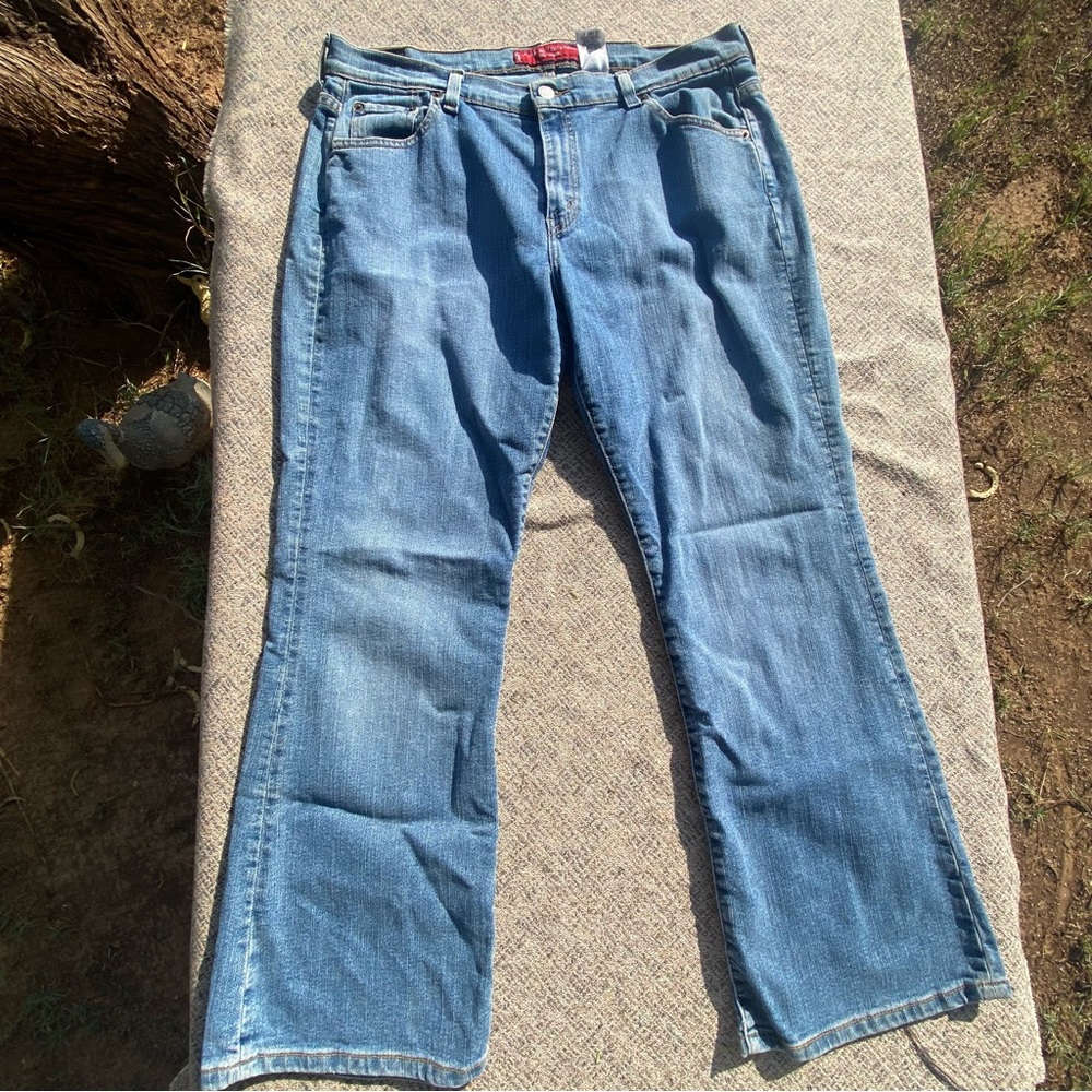 Levi’s Jeans Nouveau Boot Cut 515 Levi’s 515 Stretch size 16 36 high rise